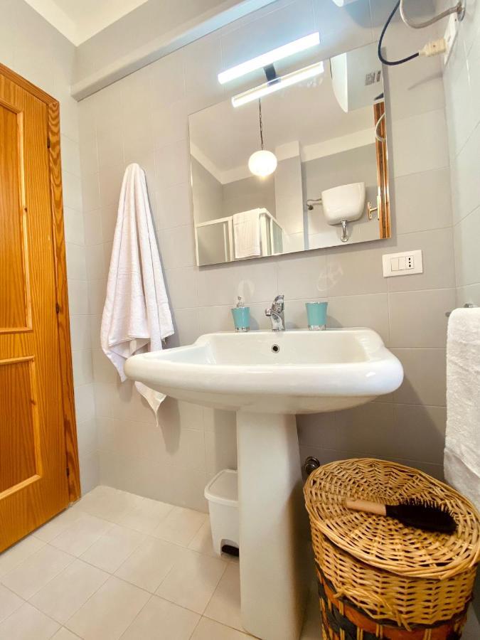 Adv Holiday House - Casa Vacanze Сан Каталдо Екстериор снимка